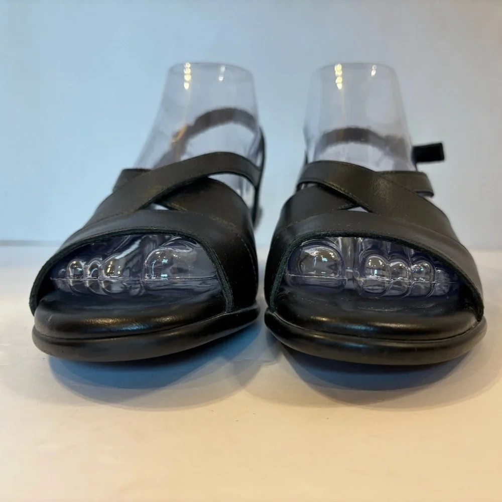 SAS Caress black leather cross strap open toe wedge sandal size 8.5 N